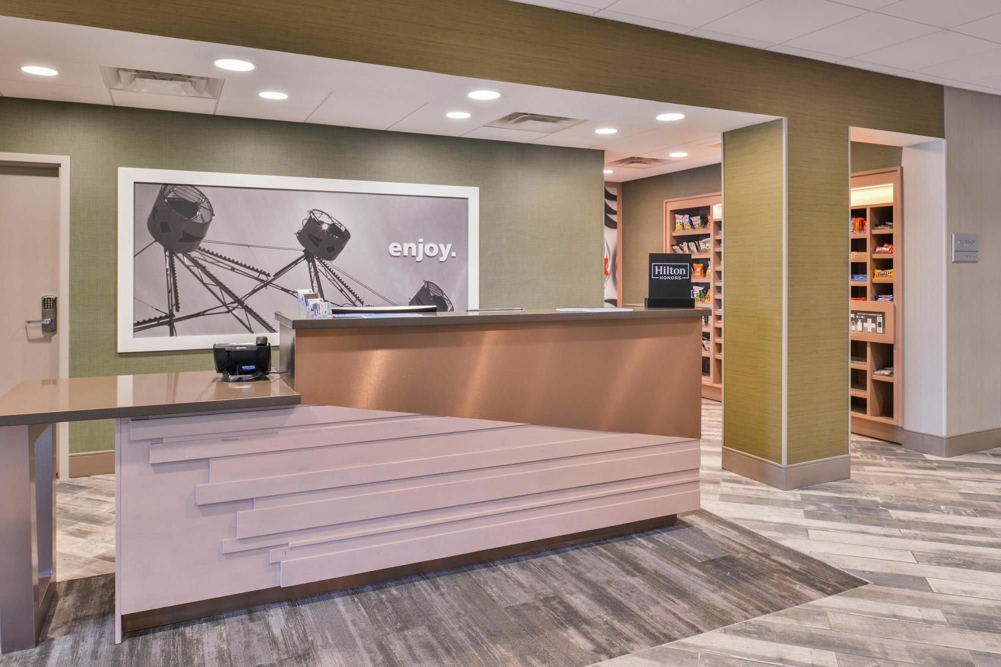 Hampton Inn And Suites Altoona-Des Moines By Hilton Exterior photo
